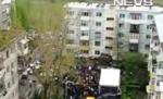 Cu lăutarii între blocuri: Cum se desfăşoară o nuntă în România anului 2010 (VIDEO)