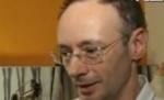 Mihai Albu a a creat cei mai înalţi pantofi din lume - 31 de centrimetri