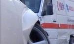 Infotrafic. O maşină s-a răsturnat în Capitală, după ce s-a ciocnit de o autoutilitară sanitară