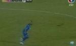 Şi-a salvat echipa de la retrogradare cu un gol de la mijlocul terenului (VIDEO)