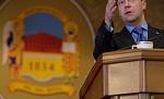 Medvedev: Rusia nu va folosi baza din Ucraina pentru a susţine războaie
