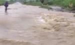 Trafic rutier blocat pe DN 72 A, la intrarea în Târgovişte, din cauza inundaţiilor