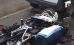 Un orădean a murit după ce a intrat cu motocicleta în spatele unei maşini