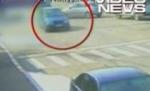 Buzău. Un şofer de 18 ani loveşte cu maşina un pieton pe trecere, după care îşi vede de drum (VIDEO)