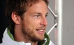 Jenson Button, decorat de Regina Marii Britanii cu ordinul MBE