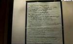 O foaie cu versurile unei melodii scrise de John Lennon, vândută pentru 1,2 milioane de dolari (VIDEO)
