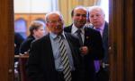 Decizia Curţii Constituţionale în cazul reducerilor de salarii şi pensii, amânată pentru vineri