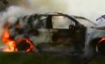O maşină de 30.000 de euro s-a făcut scrum pe o şosea din judeţul Caraş-Severin (VIDEO)