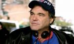 Oliver Stone îşi doreşte să vadă 