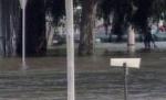 1.200 de oameni morţi, în China, şi aproape 1.000 evacuaţi, în SUA, din cauza furtunilor şi alunecărilor de teren (VIDEO)