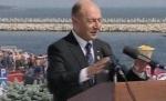 Preşedintele Traian Băsescu a fost fluierat şi huiduit înaintea discursului de Ziua Marinei (VIDEO)
