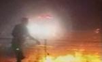 Sute de pompieri se luptă cu incendiile devastatoare din Grecia şi Turcia (VIDEO)