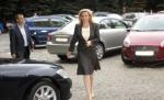 Roberta Anastase şi reprezentanţi ai PDL au fost huiduiţi la ieşirea din cimitirul de la Ţebea (VIDEO)