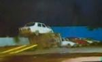 Un cascador din Buzău ratează o săritură cu maşina (VIDEO)