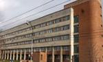 Lifturi stricate şi pacienţi căraţi în braţe, la Spitalul Judeţean Sibiu (VIDEO)