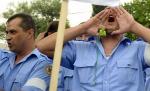 Protestele iau amploare: Angajaţii din penitenciare au intrat în doliu