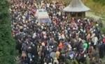 „Sfântul Ardealului“: 30.000 de pelerini, la mormântul părintelui Arsenie Boca
