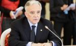 Mugur Isărescu: Nu ştiu câţi dintre angajaţii băncilor ştiu să citească un bilanţ bancar