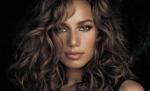 Leona Lewis a vizitat sanctuarul urşilor de la Zărneşti, pentru a susţine Asociaţia pentru Protecţia Animalelor