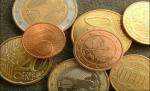 Leul îşi continuă deprecierea, iar cotaţia BNR se apropie din nou de 4,3 lei/euro. Vezi cursul 