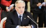 Isărescu: Următorii zece ani trebuie dominaţi de cuvântul "competivitate". Contează întâi ce pui în sticlă şi mai apoi eticheta