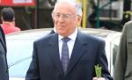 Băsescu i-a trimis trandafiri lui Iliescu, de ziua sa onomastică
