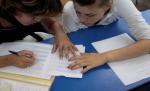 Alocaţia familială va fi sistată pentru elevii care au media la purtare sub 8
