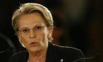 Maşina ministrului francez de externe, bombardată cu ouă şi pantofi de palestinieni
