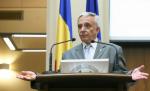 Isărescu: Privatizarea Romgaz va fi greu de asumat politic, din cauza scumpirilor la benzină