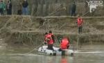 Un bărbat şi-a salvat fetele din apele îngheţate ale Siretului, cu preţul vieţii sale