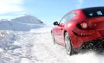 Ferrari prezintă imagini în acţiune cu FF, primul său automobil cu tracţiune integrală