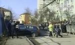 Reşiţa. Un şofer beat a intrat într-un stâlp, care s-a prăbuşit peste trei oameni