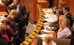 Europarlamentarii au dreptul la masaje şi operaţii de reducere a sânilor pe bani publici 