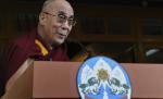Dalai Lama renunţă la rolul său politic