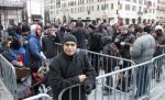 O studentă a câştigat 900 dolari după ce şi-a vândut primul loc la coada pentru iPad 2