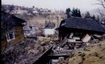 Vâlcea. 28 de familii, izolate după ce alunecări de teren au rupt singurul drum de acces