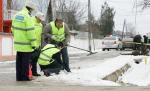  Trei clujeni, filmaţi în timp ce se băteau cu doi poliţişti
