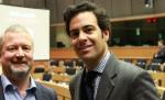 Scandalul euroşpăgii continuă. Un europarlamentar spaniol a fost filmat când accepta mită