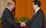 Băsescu vrea mai multe exporturi către China