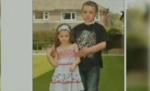Un copil de 5 ani are o înălţime de 1,30 m şi i s-a scurtat limba de trei ori, din cauza unei boli rare
