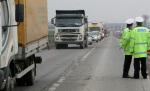 Şofer din Vaslui, căutat pentru că a ucis un trecător şi a fugit de la locul faptei