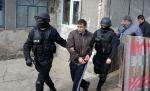 Descinderi în Lugoj. Şase arme deţinute ilegal, confiscate de poliţişti