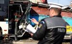 Un autobuz din Suceava a intrat într-o farmacie după ce şoferul a suferit un atac cerebral