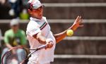 Victor Hănescu va juca în semifinale la Nisa, după ce adversarul său din sferturi a abandonat