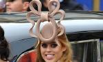 Pălăria purtată de prinţesa Beatrice la nunta regală, vândută cu 81.000 de lire