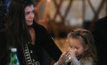 Monica o lasă pe Irina să stea temporar cu Irinel. Vezi condiţiile