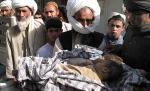 Afganistan. Trupele NATO au ucis două femei şi 12 copii în urma unui atac aerian eşuat