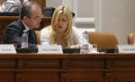 Emil Boc îi face Elenei Udrea un miniguvern punând-o şefă peste patru miniştri