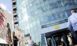 Zeci de grefieri protestează în faţa sediului CSM