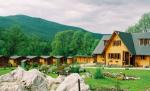 Proprietarii pensiunilor, la limita falimentului. Încasările au scăzut cu 20% faţă de 2010